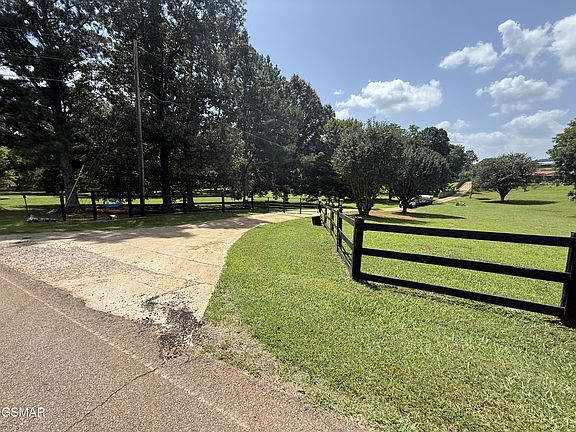 3rd image of 1730 County Road 560