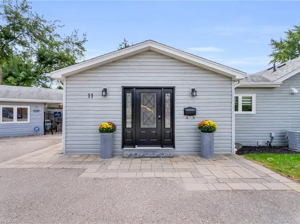 11 Churchill Cres, Halton Hills, ON L7G 2M8