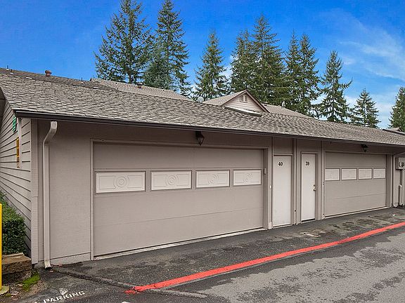 2nd image of 1035 156th Ave NE APT 40
