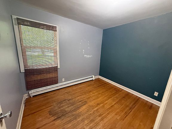 5th image of 1601 Calihan Ave NW