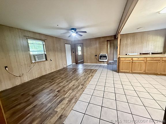 5th image of 478 E Main St