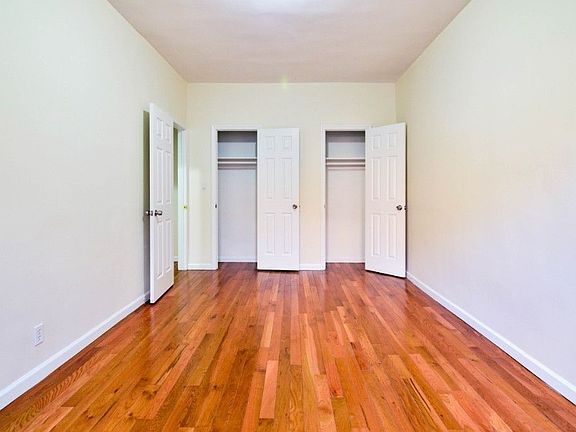 5th image of 4146 50th St APT 6G