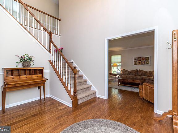 5th image of 85 Brinker Dr