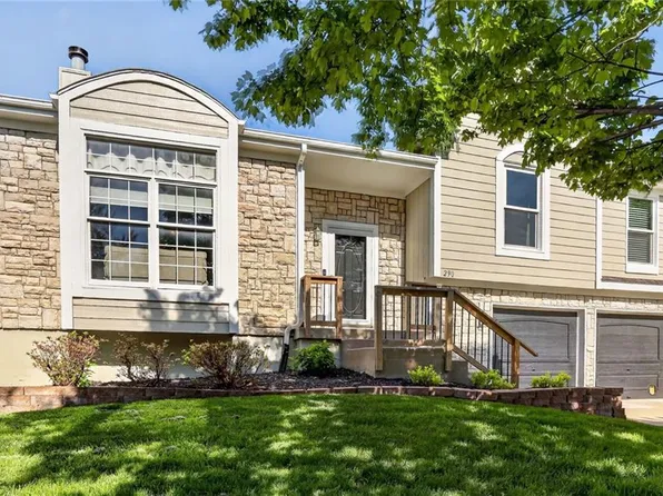 290 W Westhoff Pl, Gardner, KS 66030
