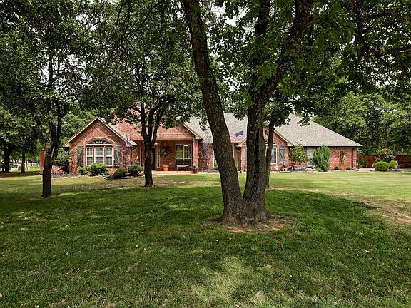 2nd image of 1224 Parrish Pl