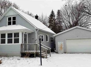 1606 S Wenona Ave, Bay City, MI 48706