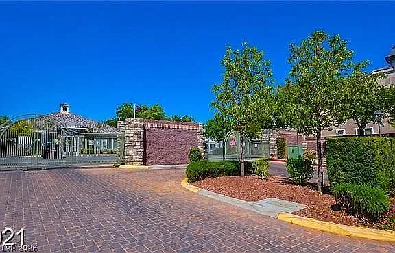 8141 Golden Flowers St — Photo 21