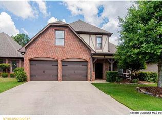 2267 Abbeyglen Cir, Hoover, AL 35226