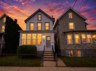 169 Oakwood Pl, City Of Orange Twp., NJ 07050