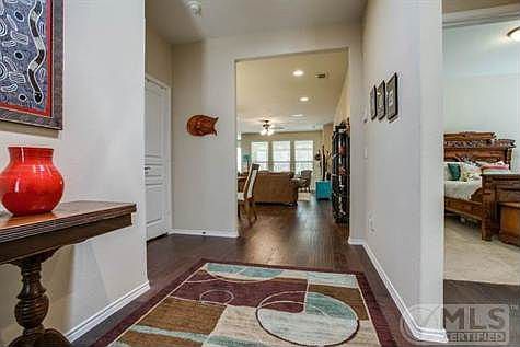 3rd image of 1642 Overwood Dr