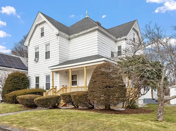 14 Crown St, Leominster, MA 01453