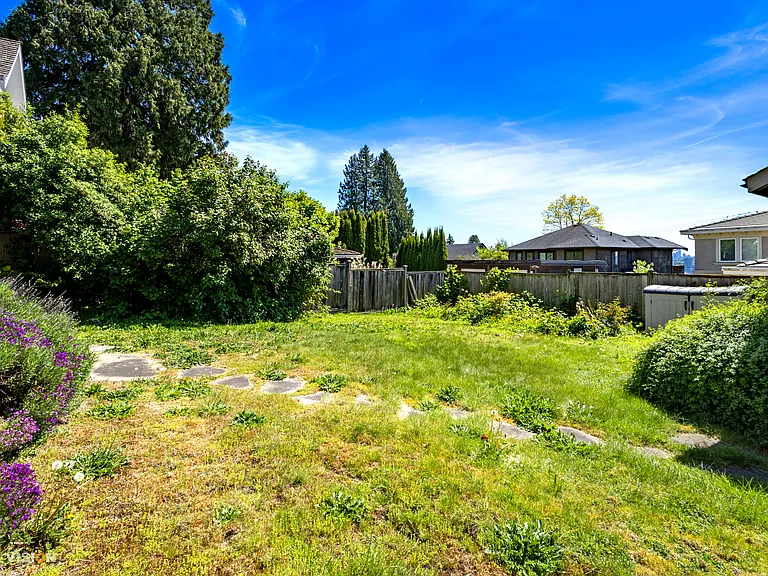 1460 Nelson Ave — Photo 35
