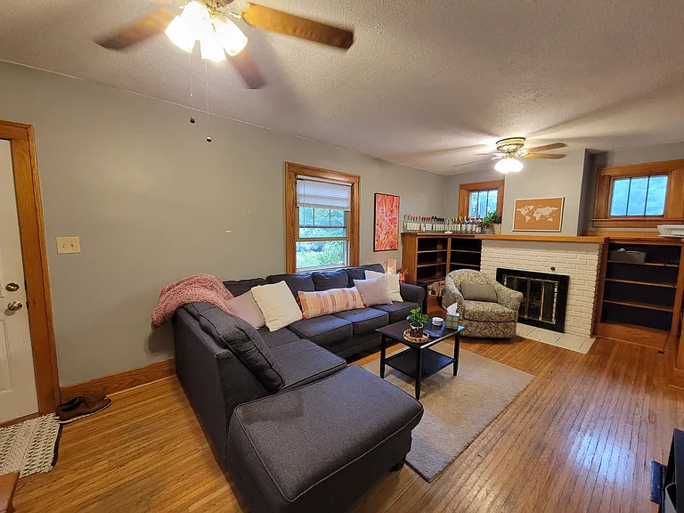 2300 Franklin St #1 — Photo 36