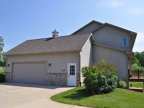 5th image of 996 Marshall Lakes Dr