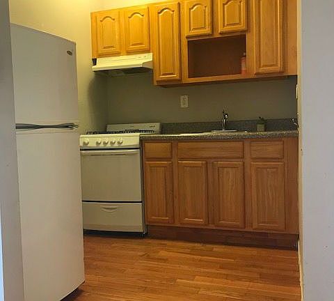 5th image of 245 Malcolm X Blvd APT 4E