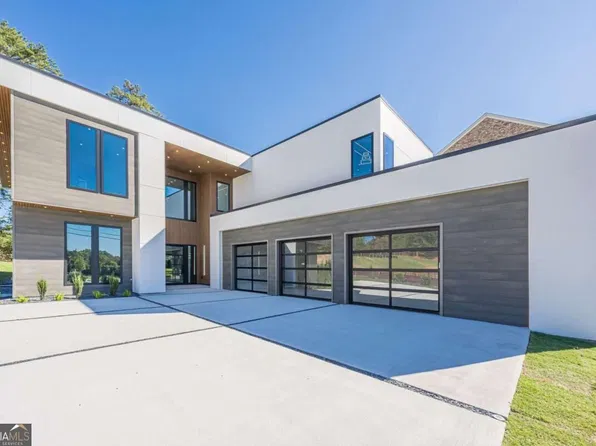 2753 Bell Dr SE, Smyrna, GA 30080