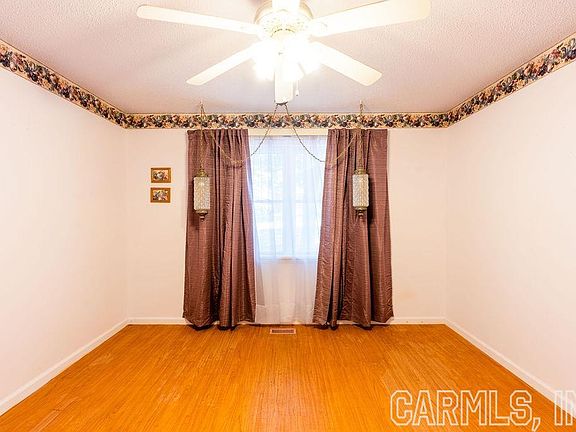 5th image of 120 Dennison Hts