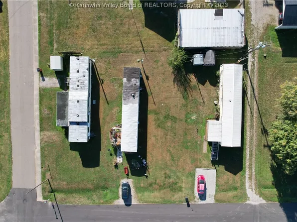 380 Adams St, Mason, WV 25260