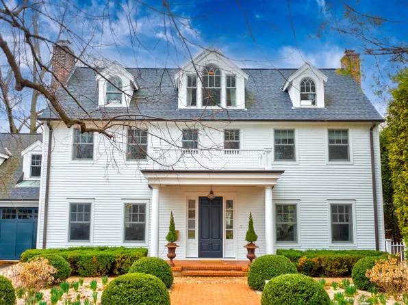 346 Sheridan Rd, Winnetka, IL 60093