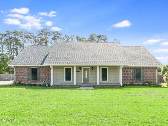 152 Rue Savanna, Opelousas, LA 70570