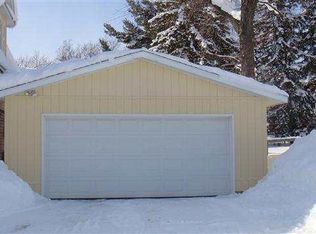 512 Ethel Ave, Hancock, MI 49930