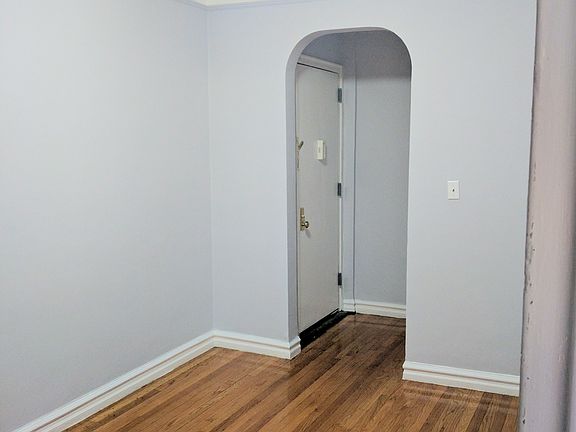 3rd image of 40 Woodruff Ave #2A