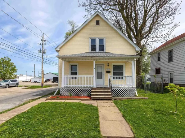 117 12th St, Silvis, IL 61282