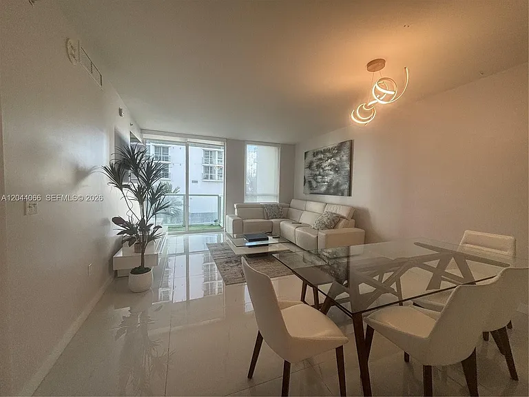 253 NE 2nd St #1204 — Photo 1