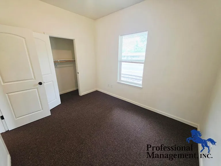 4115 State Ave — Photo 6
