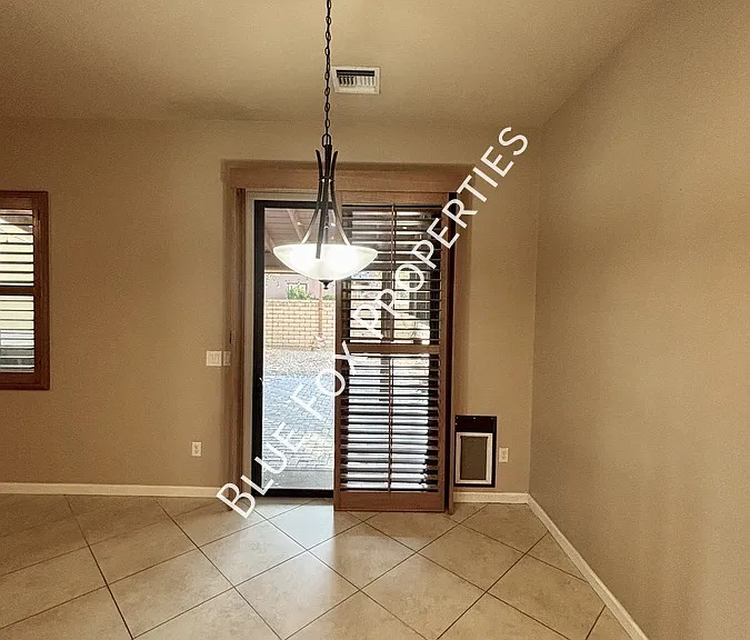 4688 N Belgravia Rd — Photo 7
