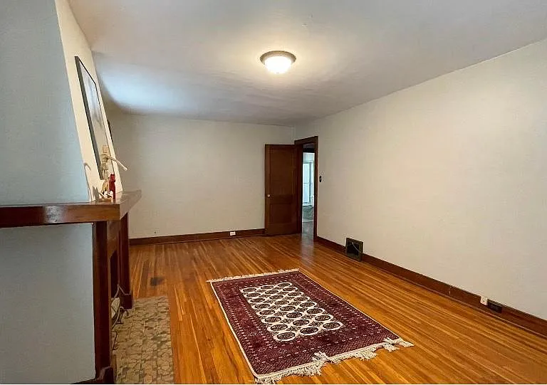 1114 N Carlos St #1 — Photo 13