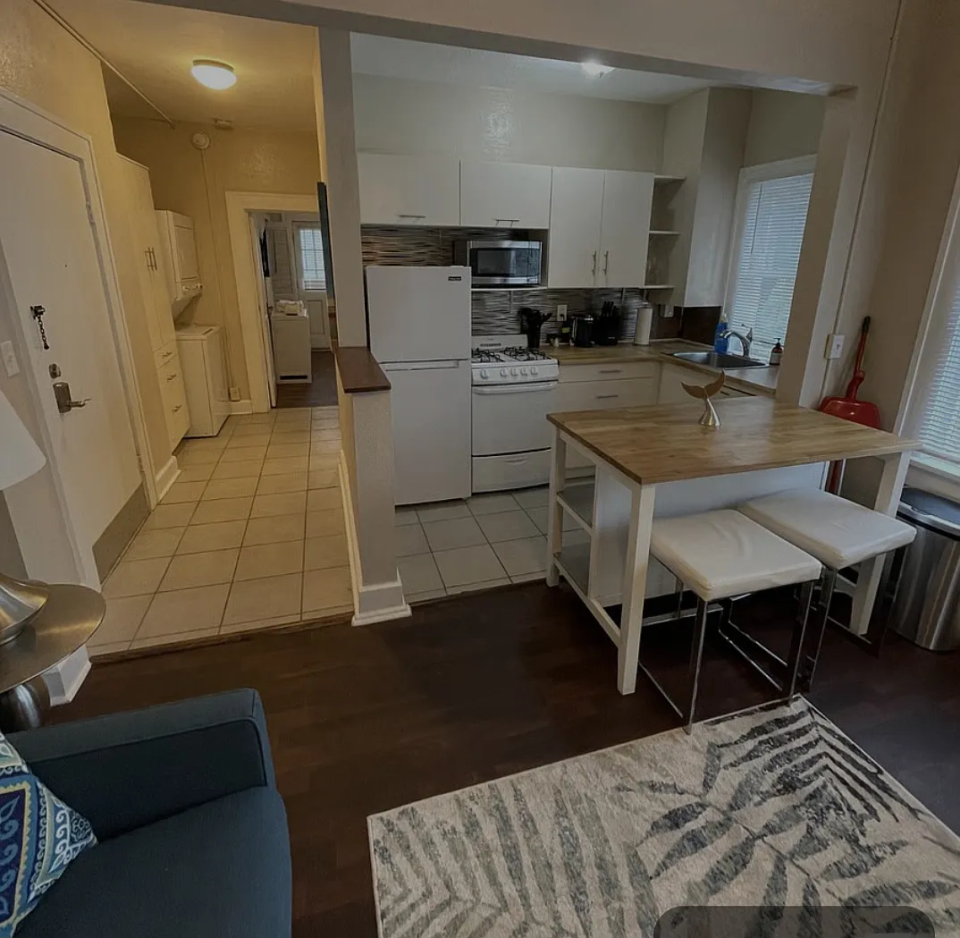 415 10th Avenue NE — Photo 4