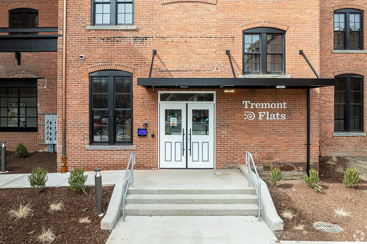 Building Photo - Tremont Flats