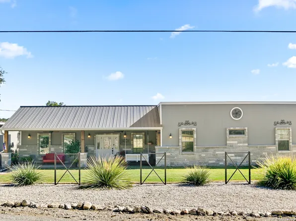 2903 Contour Dr, Spring Branch, TX 78070