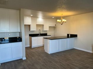11875 A Ave APT D, Hesperia, CA 92345