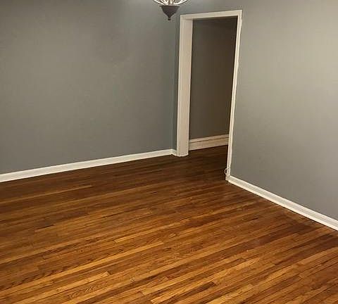 4th image of 5608 N Ashland Ave #2S