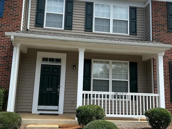 220 Nimbus Ct, Greer, SC 29650