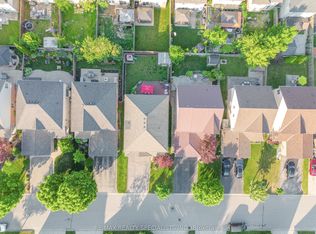 71 McFarlane Dr, Cambridge, ON N3C 4L7