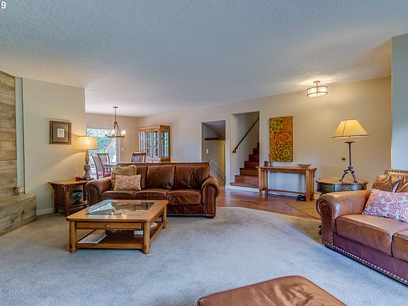 4th image of 2104 SE 101st Ave