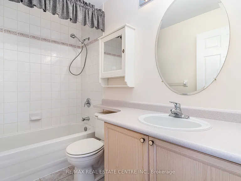 2301 Parkhaven Blvd #410 — Photo 16