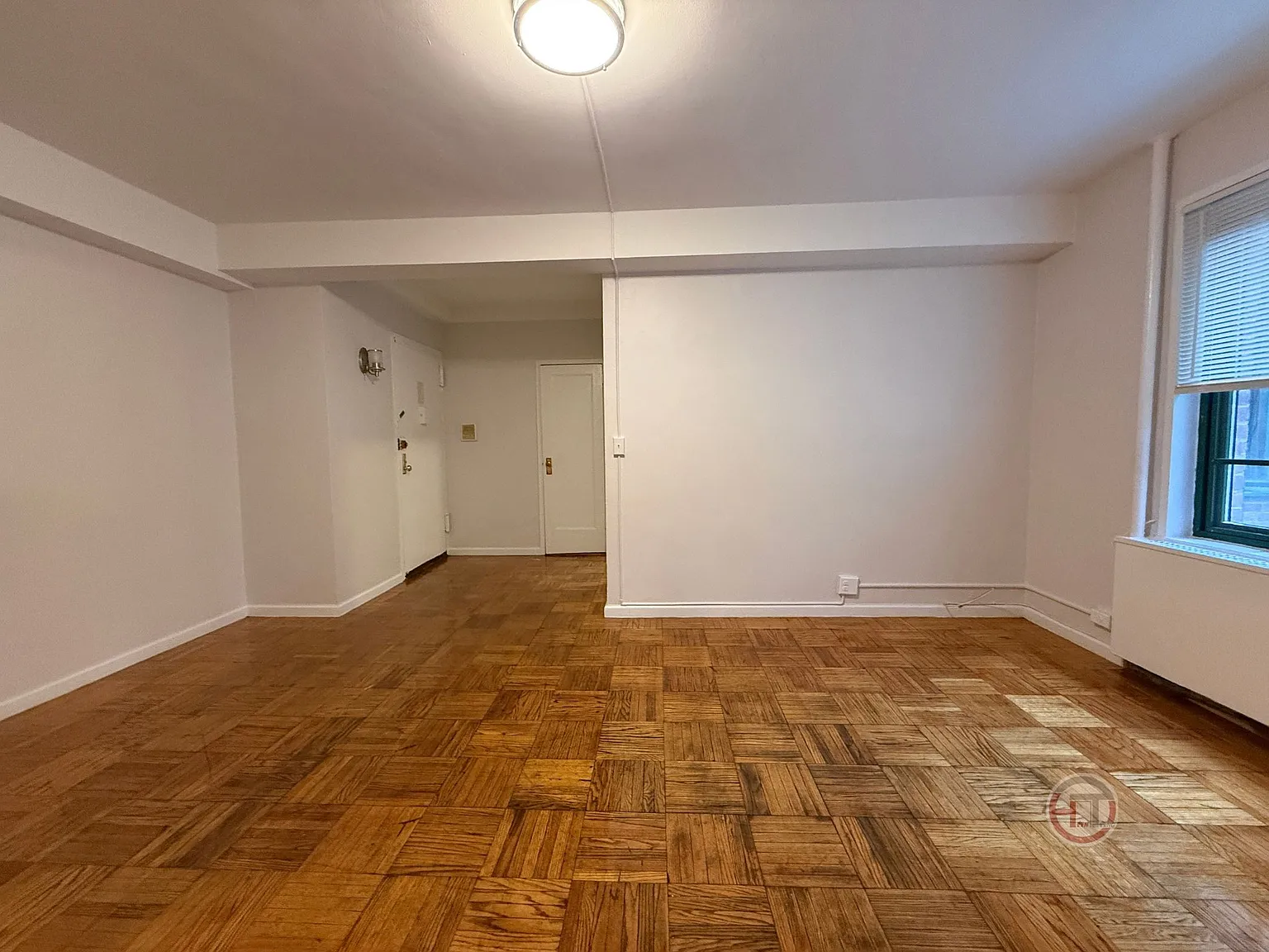 1 bed, 650 sqft, $2,100 — Photo 4