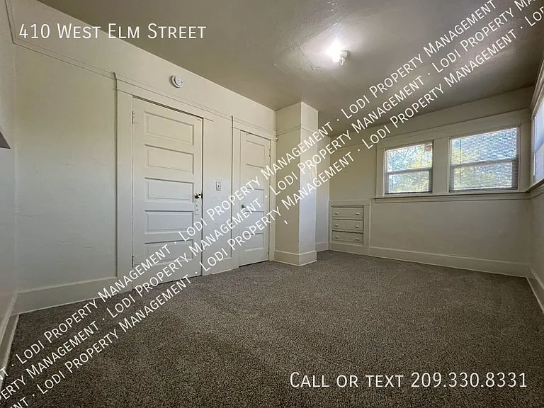 410 W Elm St — Photo 29