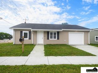 239 W 4th St, Superior, NE 68978