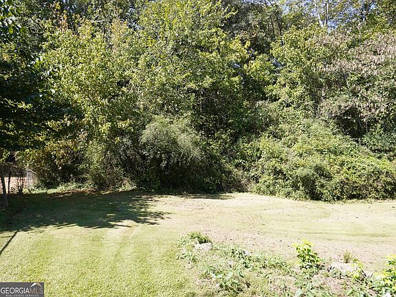 5th image of Tye St