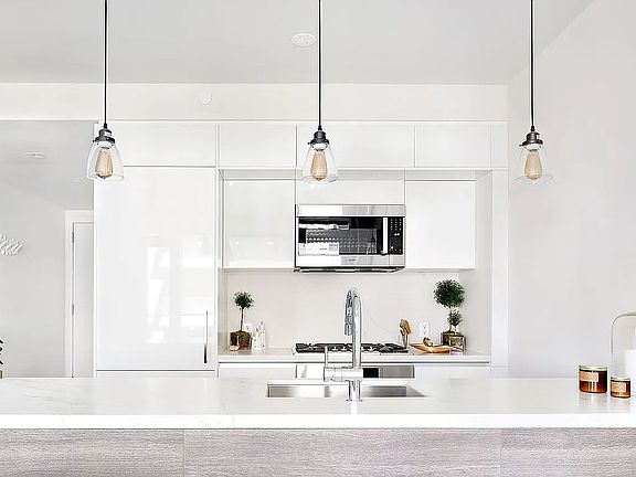 2nd image of 505 W 43rd St #9A