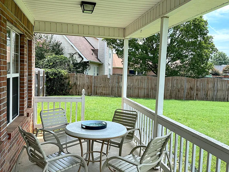 112 Myles Ln — Photo 21