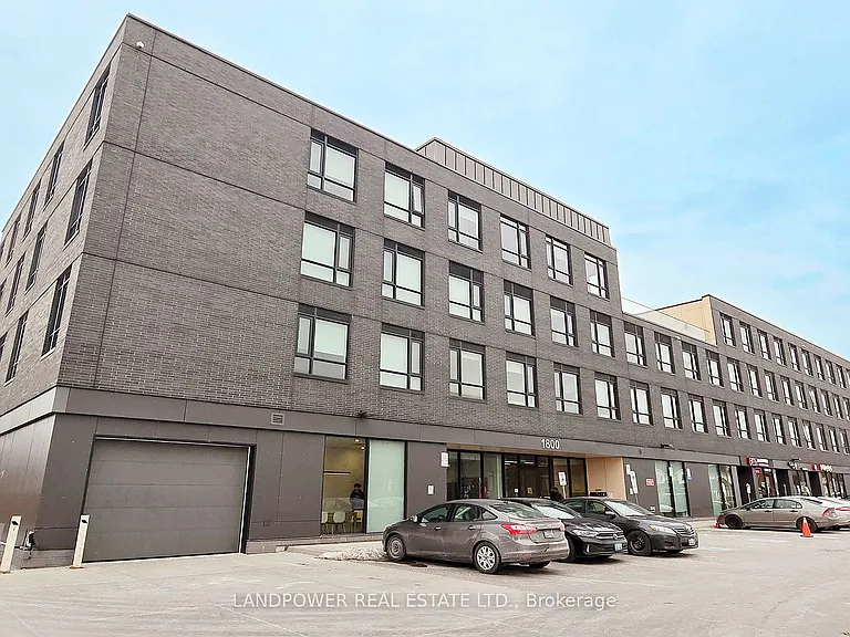 1800 Simcoe St N #313 — Photo 2