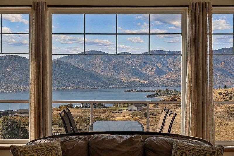3rd image of 357 Lakayuse Road