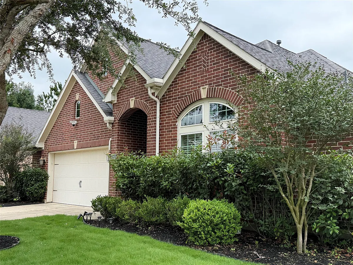 Building Photo - 27630 Linden Ridge Ln