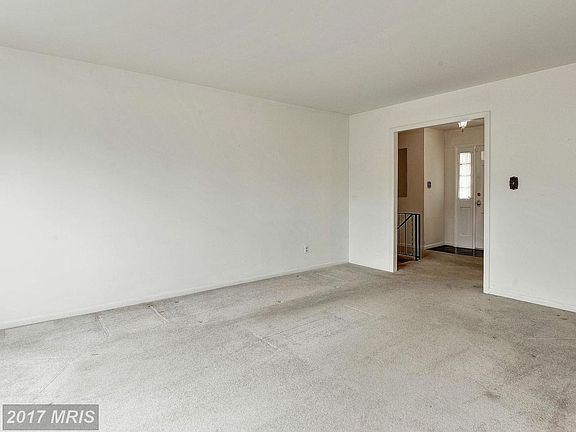 5th image of 4107 Duvawn St